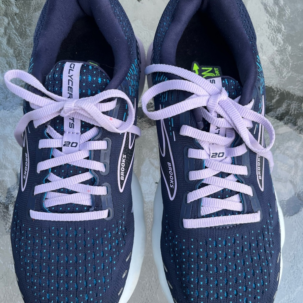 Brooks Glycerin 20 Blue w/Lavender Laces Size 9 1/2 FREE SHIPPING $65. - Picture 1 of 13